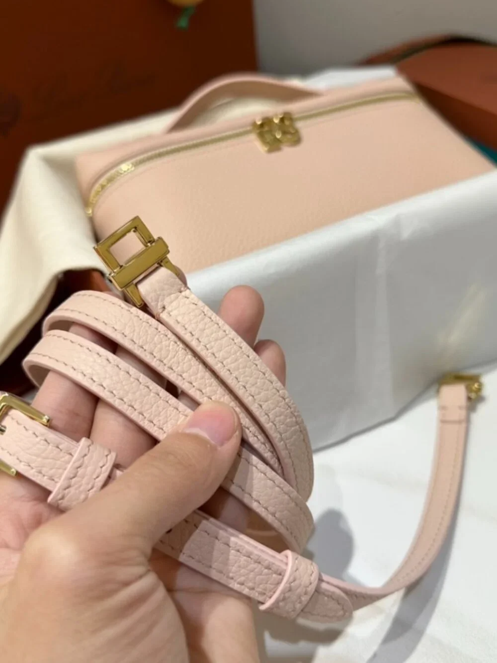 Loro Piana Extra Pocket L19 Pink